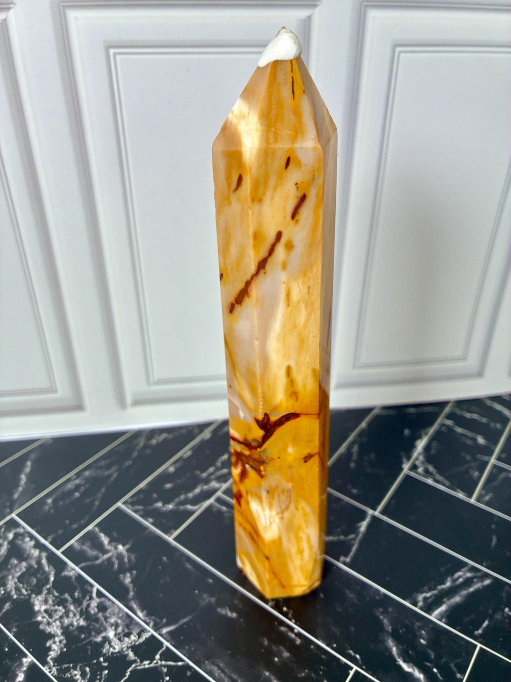 Mookaite Jasper Tower – Golden Yellow & Cream Mookaite Point